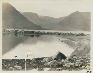 Image of Onunder Fiord- Flateyre